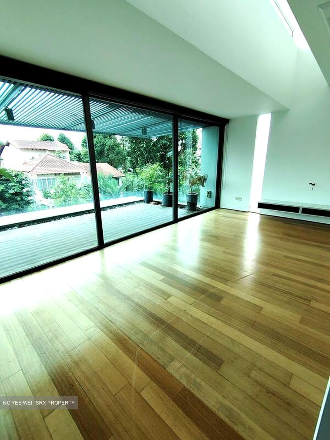 Holland Grove Road (D10), Semi-Detached #546985611
